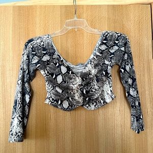 Charolette Russe size large crop top